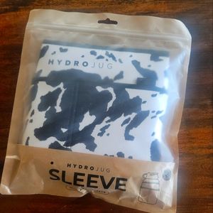 HydroJug Cow Print Sleeve